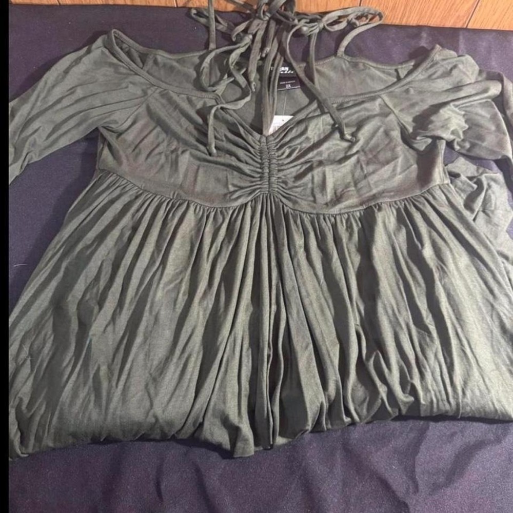 NWT Hot Topic Green flowy mini dress‎ with adjustable tie straps Size 2XL